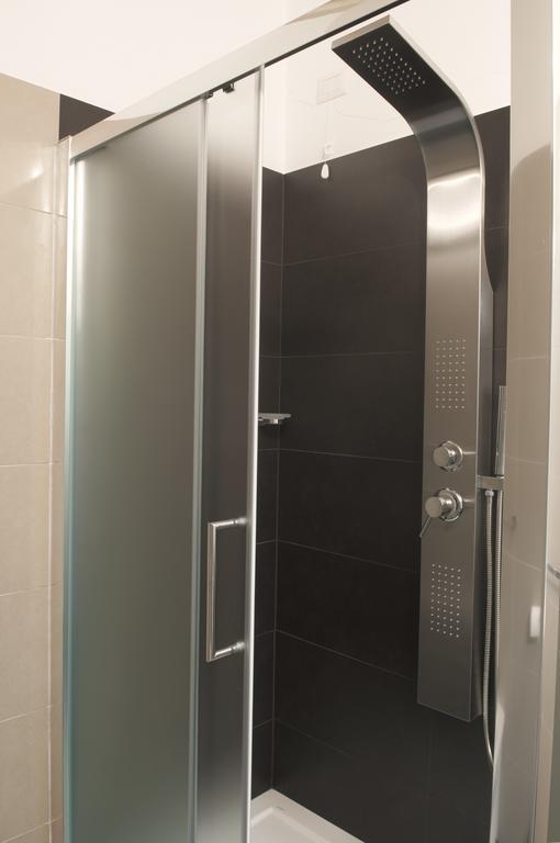 Four Rooms Guesthouse Ористано Екстер'єр фото